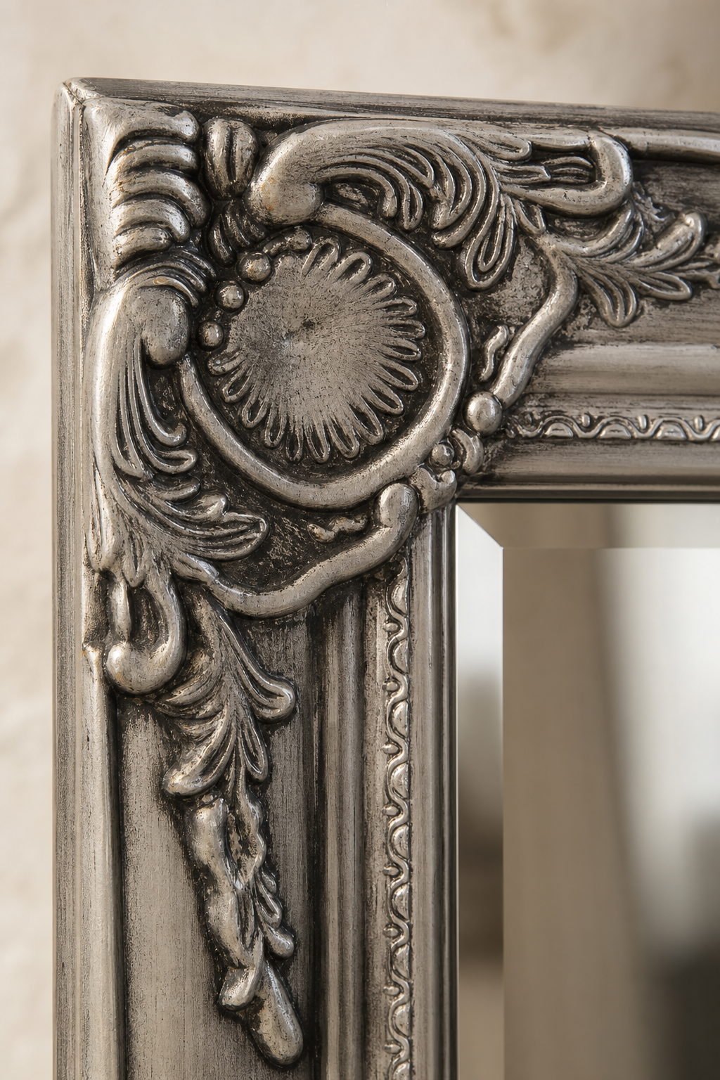 Cadre sculpté baroque argenté 60×60 cm. Photo 2 sur 7.