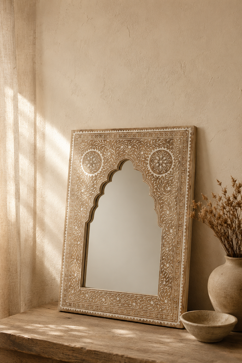 Miroir arche mauresque, bois de manguier peint main 40 x 55 cm, Peinte à la main, motif floral gravé. Vue d'ensemble.