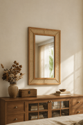 Miroir rectangulaire cannage effet rotin 90x60 cm, Bois naturel clair, motif cannage tressé. Vue d'ensemble.