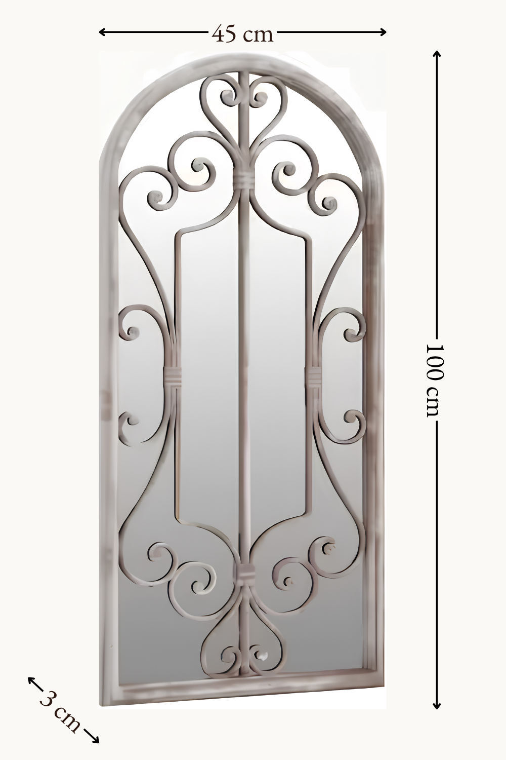 Arche en fer façonné beige, effet rouille 100×45 cm. Installé dans un intérieur habité.